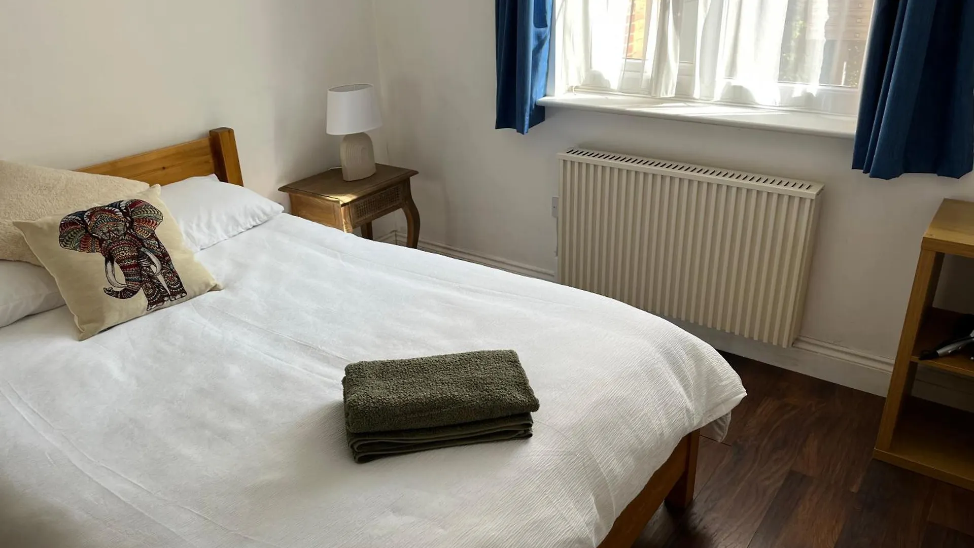 Comfortable Two Bedroom Modern Apartment London