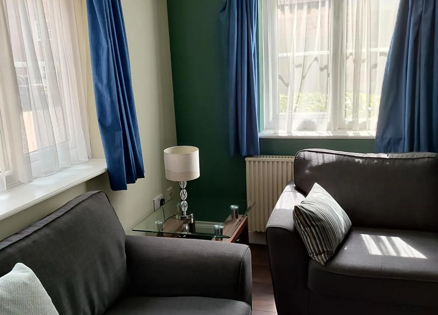 Comfortable Two Bedroom Modern Apartment London